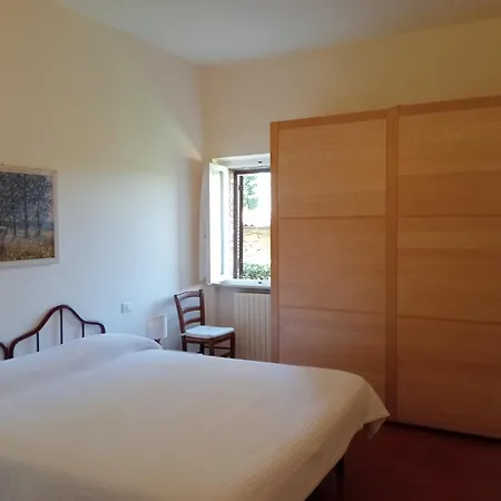 Ξενοδοχείο με διαμερίσματα Casaletolfe 2*