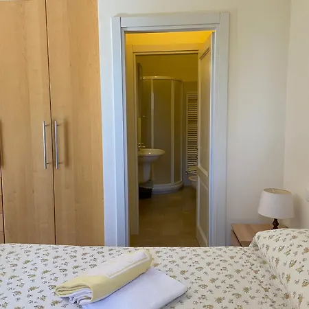 Ξενοδοχείο με διαμερίσματα Casaletolfe
