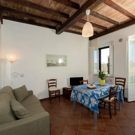 Casaletolfe Apartmanhotel 2*