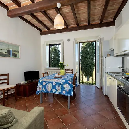 Aparthotel La Torre Alle Tolfe 2*